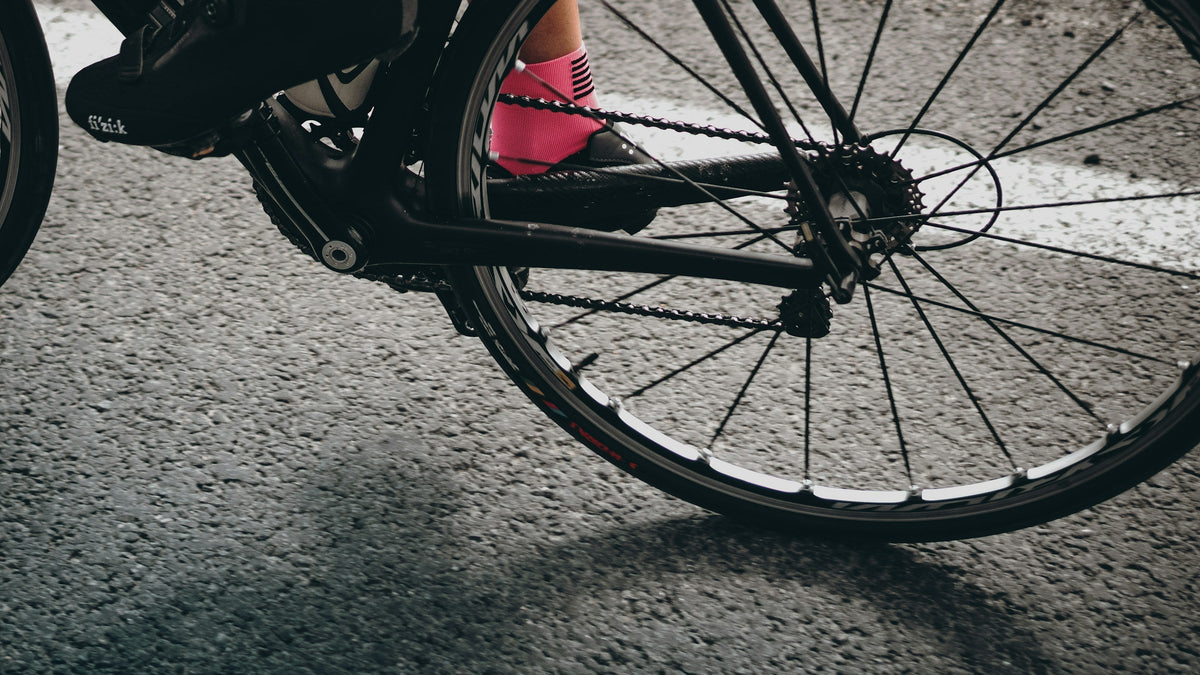 Cómo desengrasar la cadena de la bicicleta paso a paso